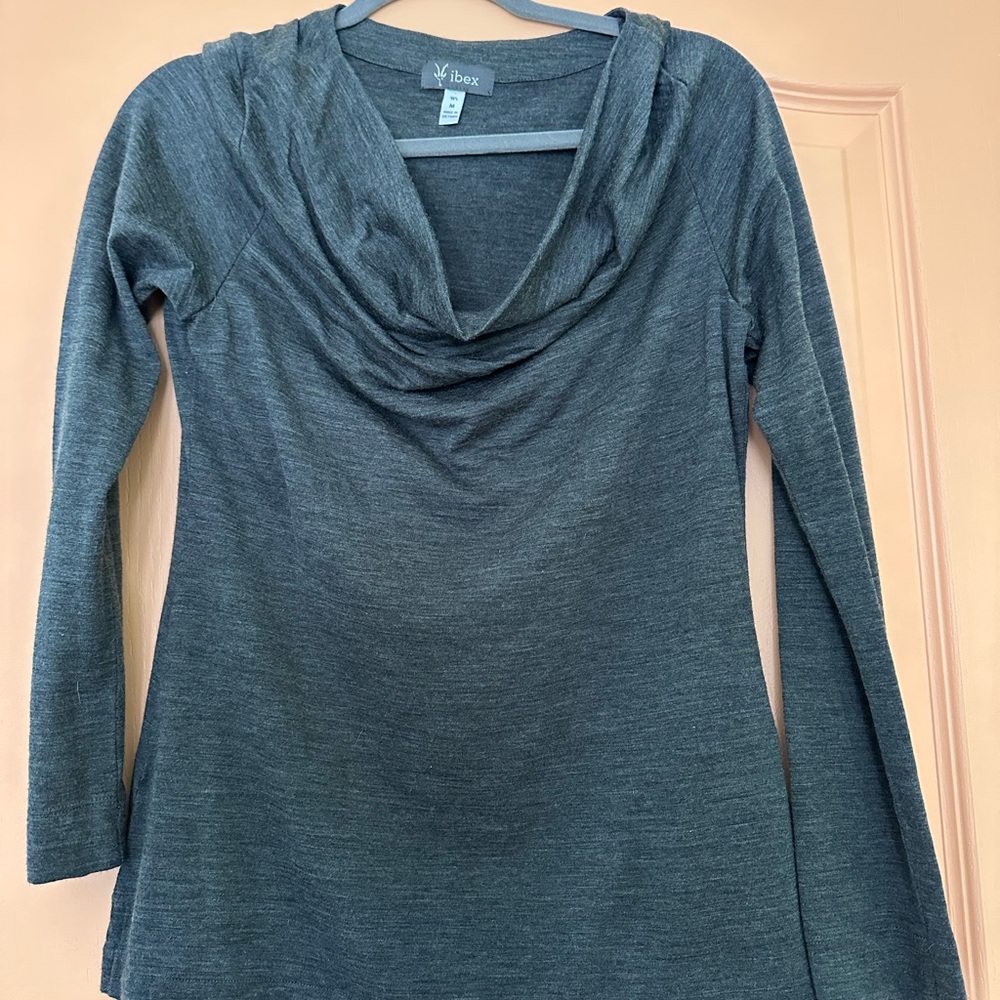 Ibex Women's Long Sleeve Cowl Neck Top - Charcoal Heather Marino
